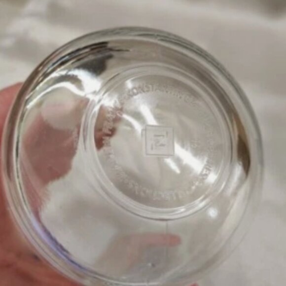 Nespresso Vertuo Glass Mug - Picture 4 of 4